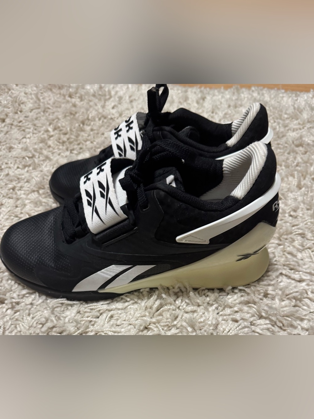 Reebok Black and White Men's Training Sneakers